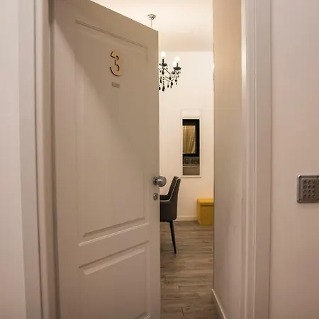 Double A ゲストハウス メストレ