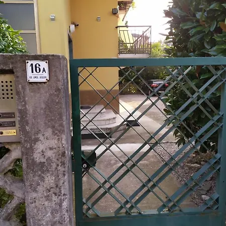 Double A Guest house *