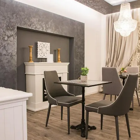 Double A Gasthof Mestre